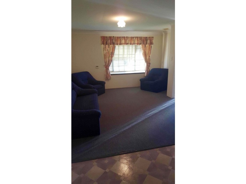 5/13 Paris Road, Australind WA 6233