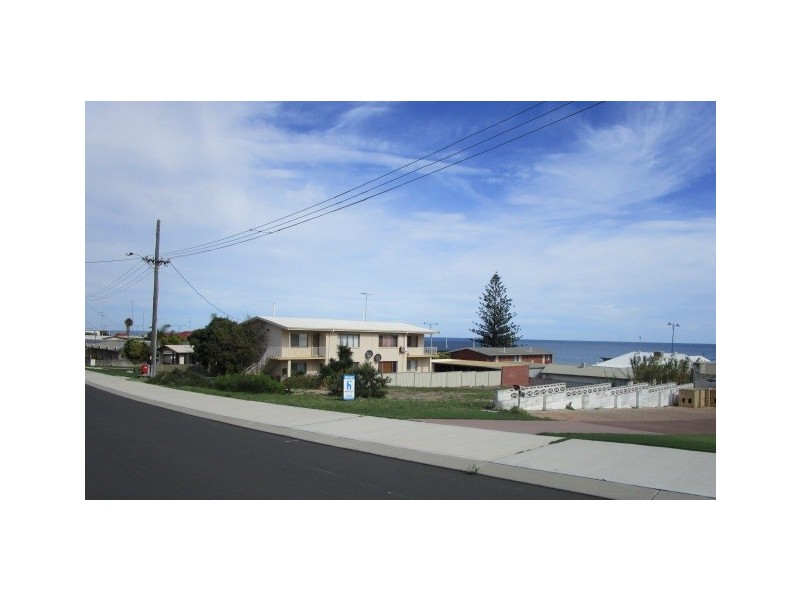 1/8 Greensell Street, Bunbury WA 6230