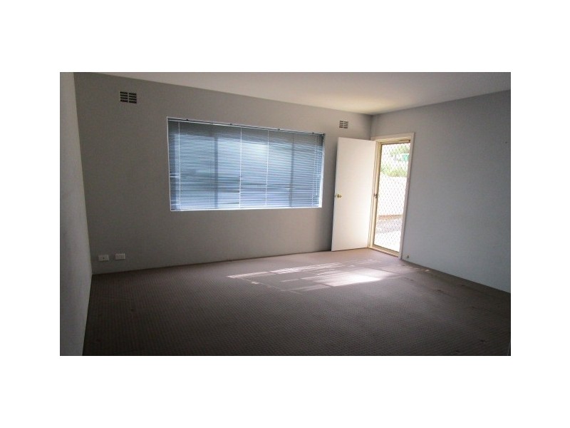 1/8 Greensell Street, Bunbury WA 6230