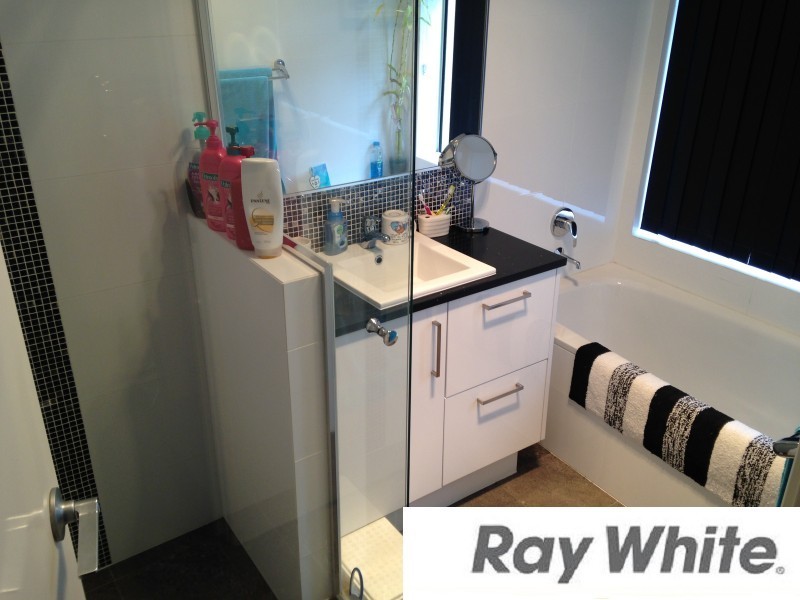 1 Cleveland Bay Avenue, Eaton WA 6232