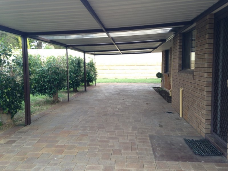 6 Parkfield Way, Australind WA 6233