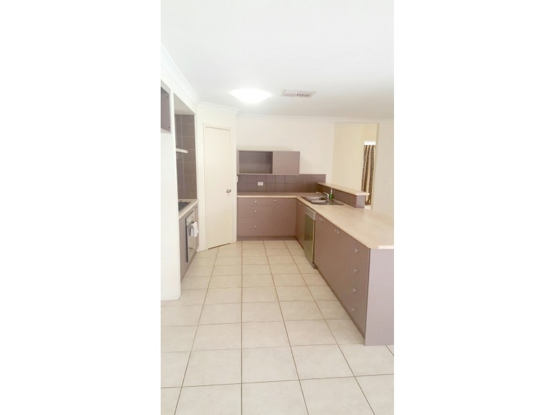 6 Tonkin Fairway, Dalyellup WA 6230