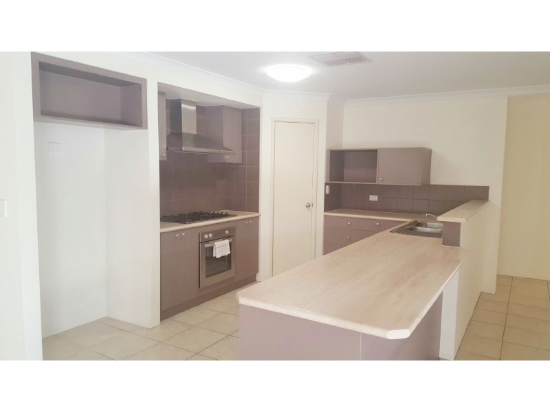 6 Tonkin Fairway, Dalyellup WA 6230