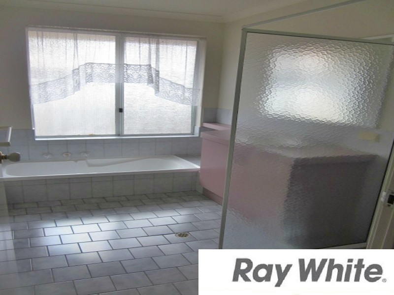 36 Eaton Drive, Eaton WA 6232