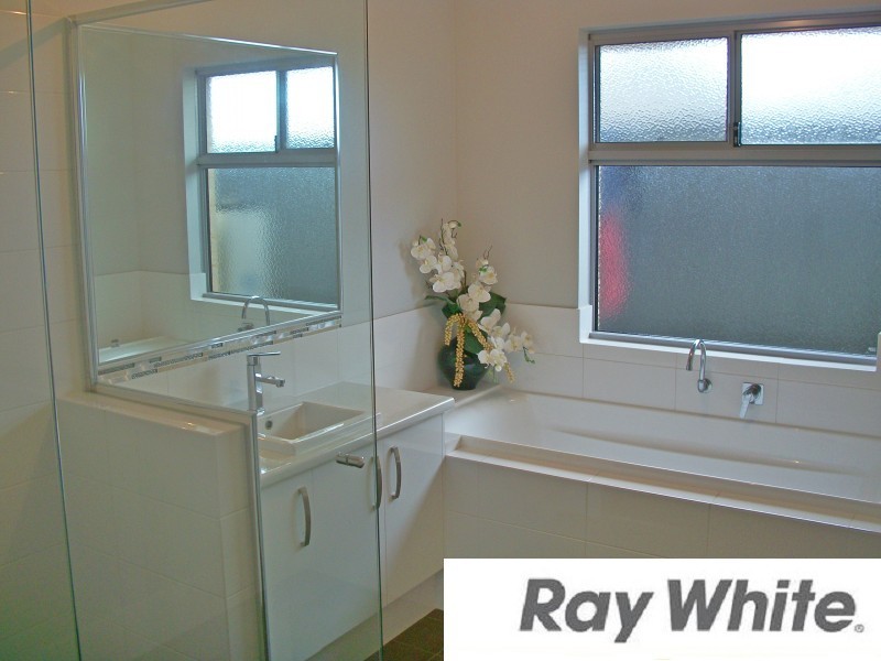 5 Arnold Link, Australind WA 6233