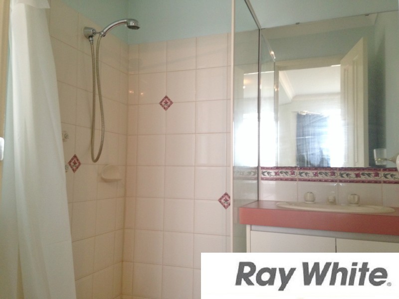 33A Blue Wren Drive, Eaton WA 6232