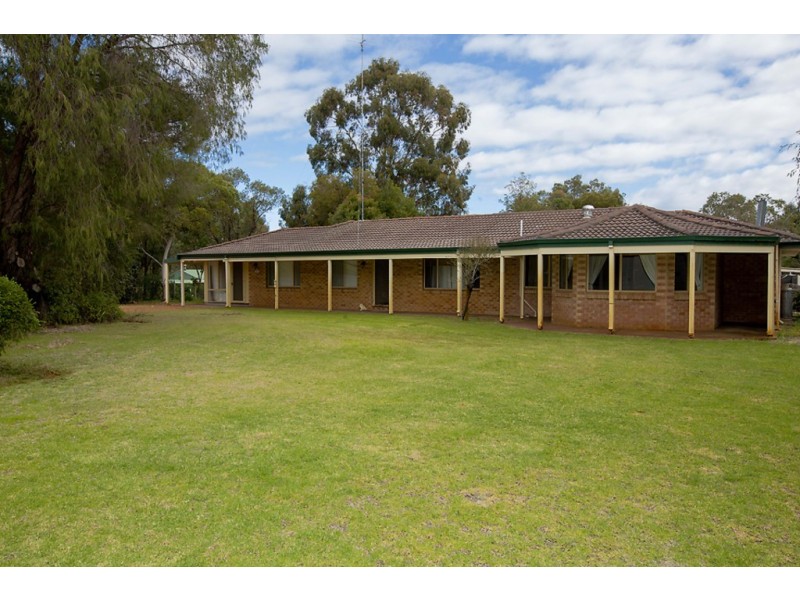 3 Coral Drive, Leschenault WA 6233