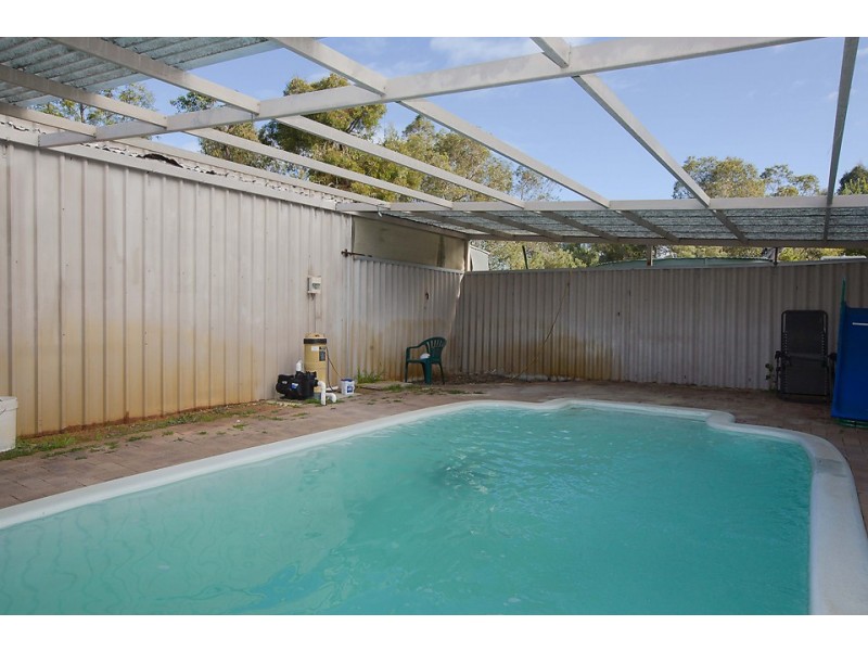 3 Coral Drive, Leschenault WA 6233