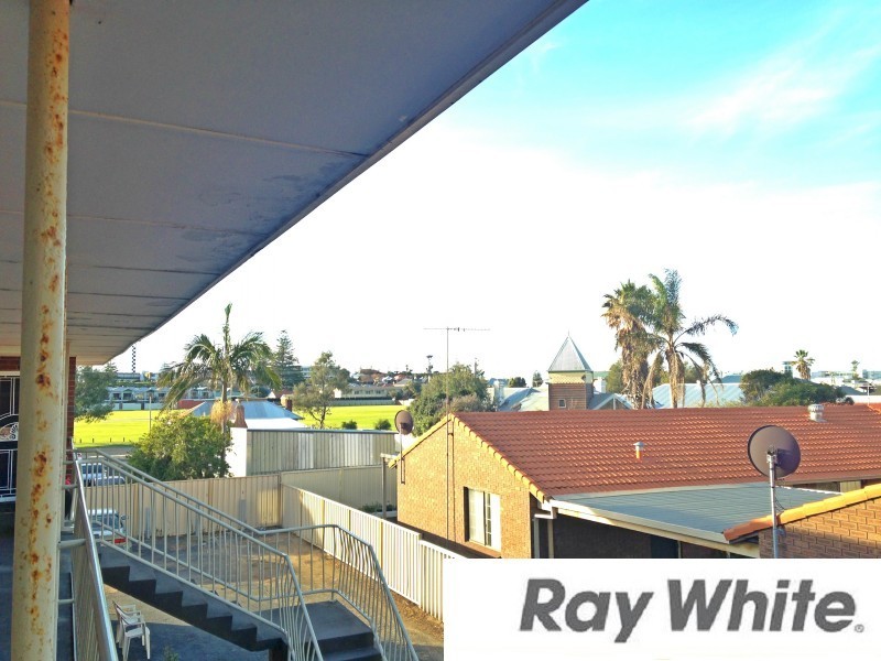 2/8 Wellington Street, Bunbury WA 6230