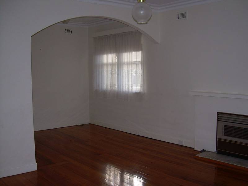 37 BRETT STREET, Murrumbeena VIC 3163