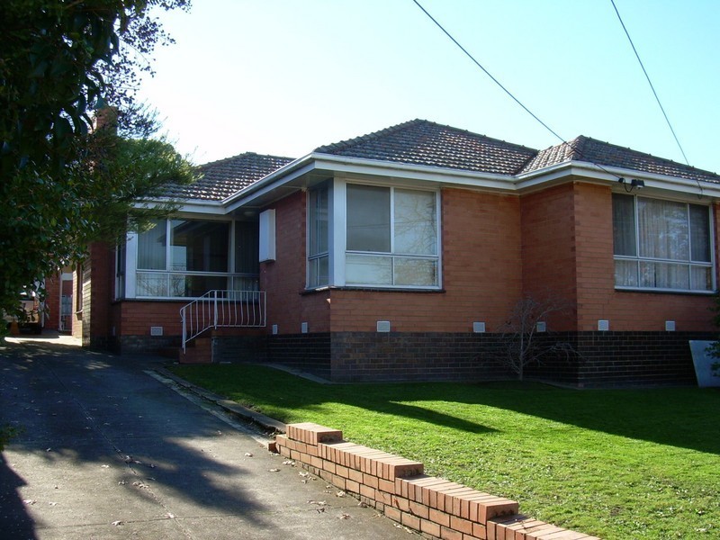 3 Ashted Rd, Box Hill VIC 3128