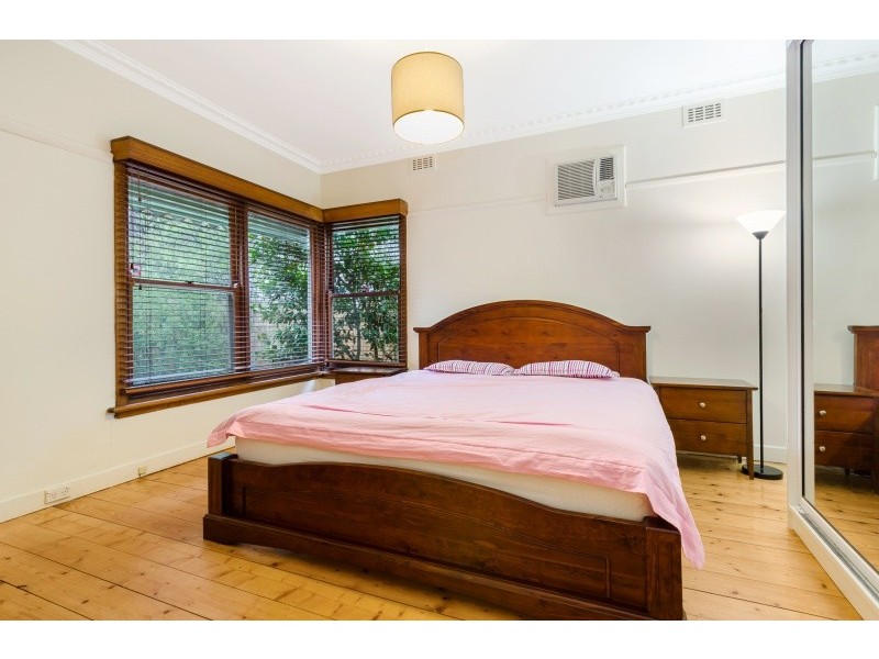 2 Cameron Road, Box Hill North VIC 3129