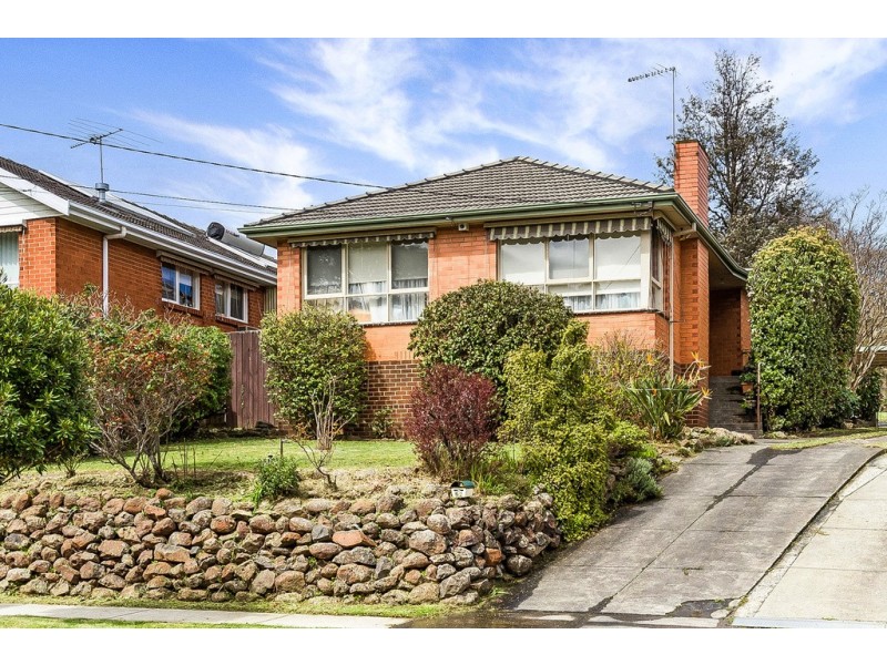 62 Davis Street, Burwood East VIC 3151