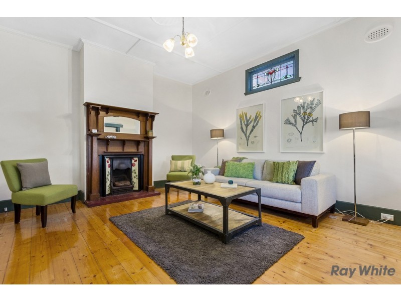 15 Simpsons Road, Box Hill VIC 3128