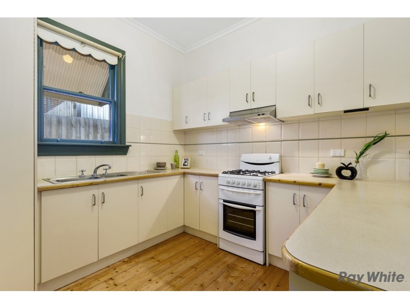 15 Simpsons Road, Box Hill VIC 3128