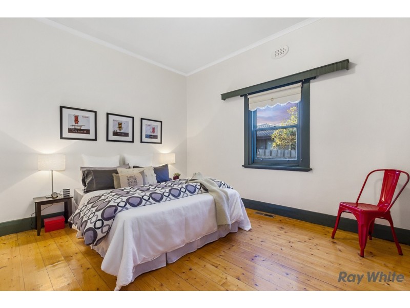 15 Simpsons Road, Box Hill VIC 3128