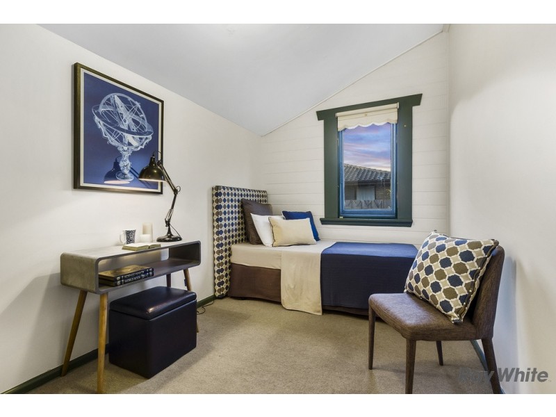 15 Simpsons Road, Box Hill VIC 3128