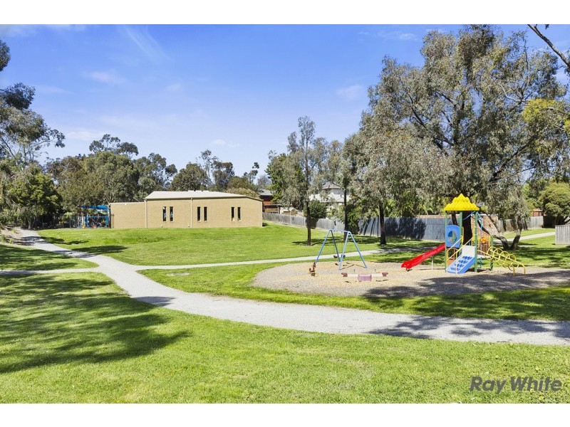 4 Cooinda Court, Burwood East VIC 3151
