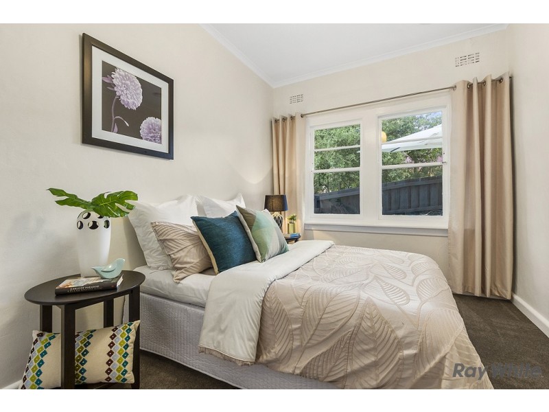 2 Grandview Road, Box Hill South VIC 3128