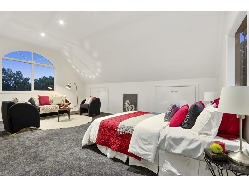 5 Derwent Street, Box Hill North VIC 3129