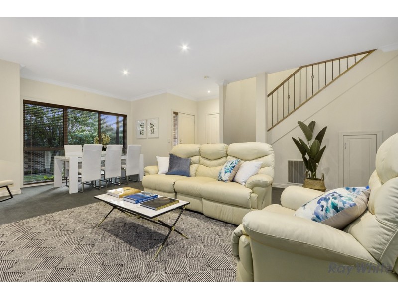 31 Kingswood Rise, Box Hill South VIC 3128