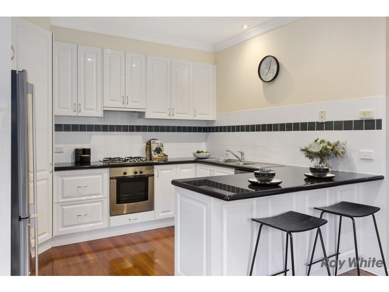 31 Kingswood Rise, Box Hill South VIC 3128