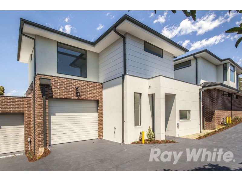 2/15 Farleigh Avenue, Burwood VIC 3125