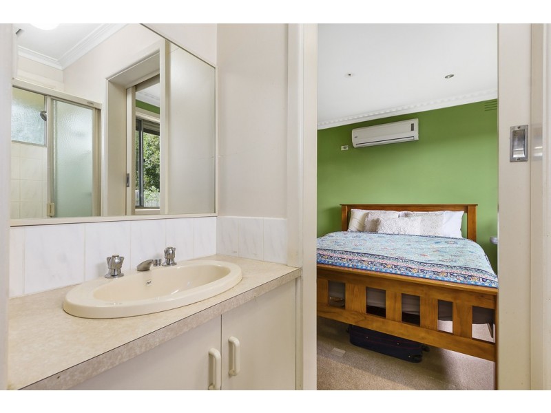 29 Renshaw Street, Doncaster East VIC 3109