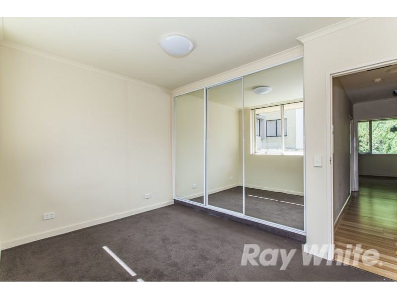 8/33 Albion Road, Box Hill VIC 3128