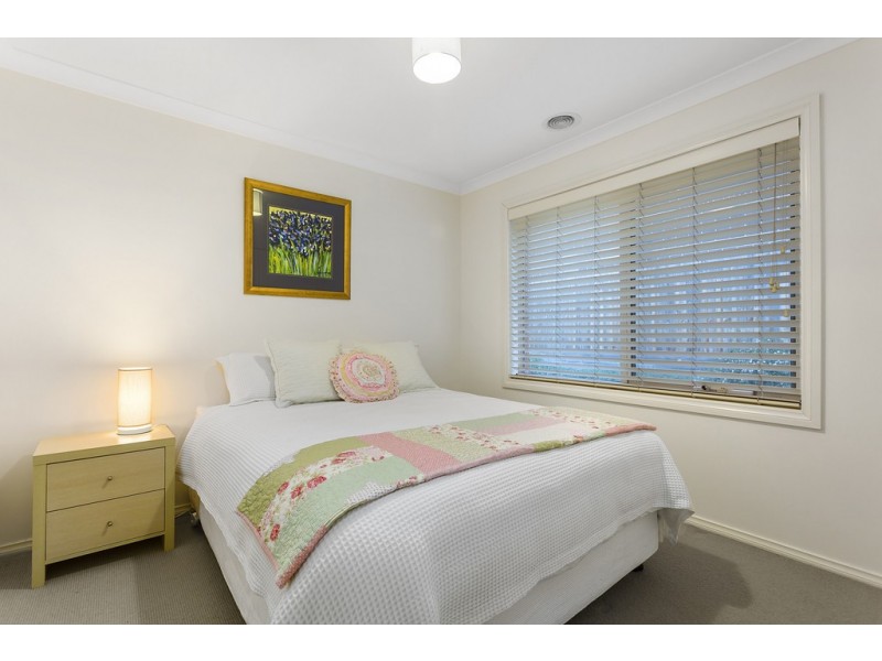 1/3 Leach Ave, Box Hill North VIC 3129