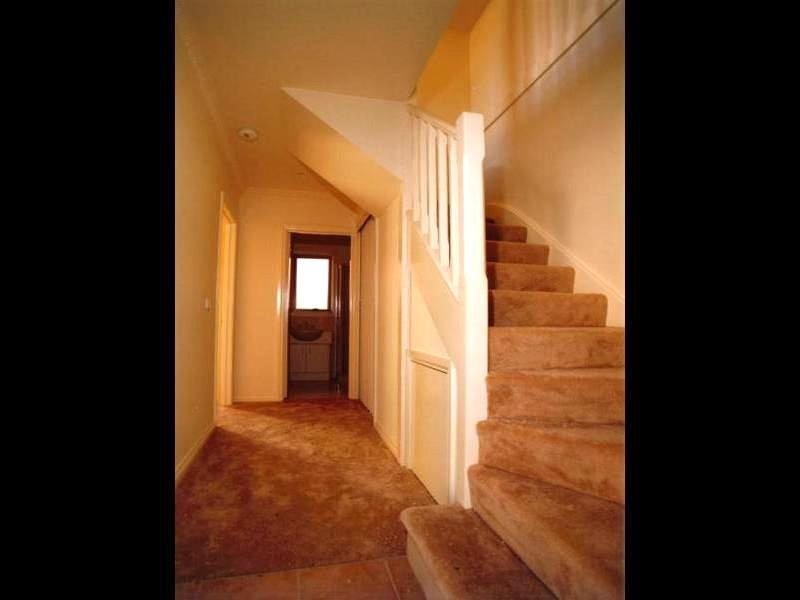 2/61 Bishop St, Box Hill VIC 3128