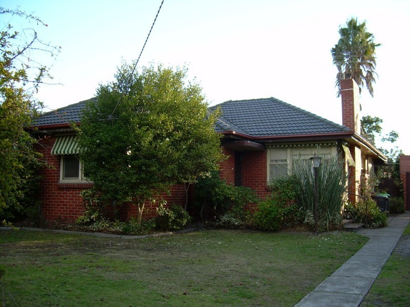 37 BRETT STREET, Murrumbeena VIC 3163