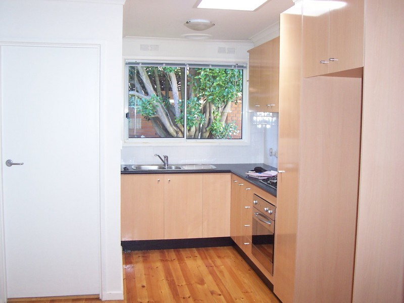 4/32 Simpsons Road, Box Hill VIC 3128