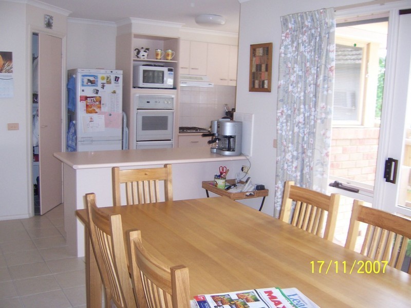 1/37 Koonung Road, Blackburn North VIC 3130