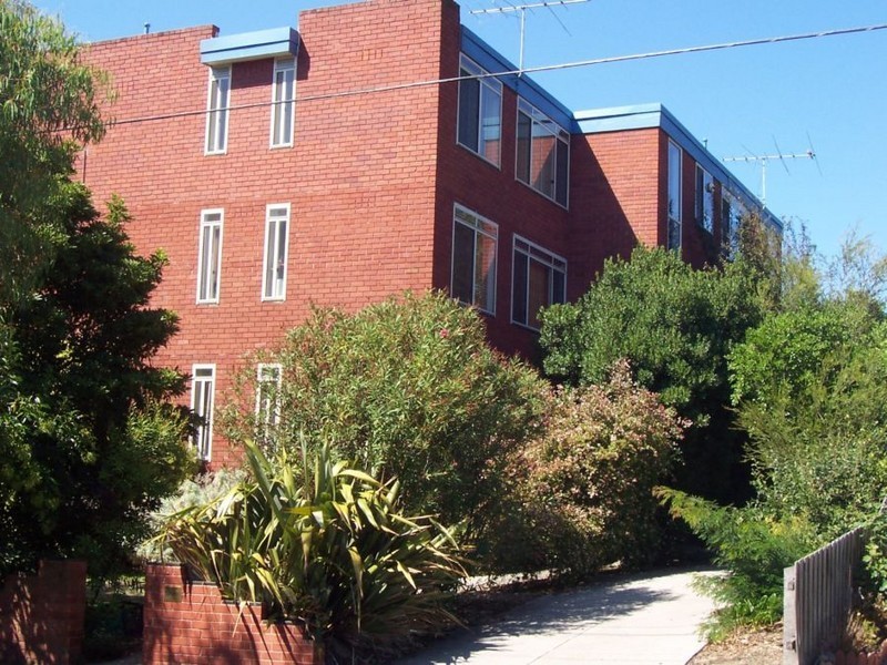 7/5 James St, Box Hill VIC 3128