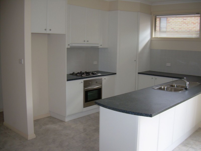 1/1 Lynden Grove, Mount Waverley VIC 3149