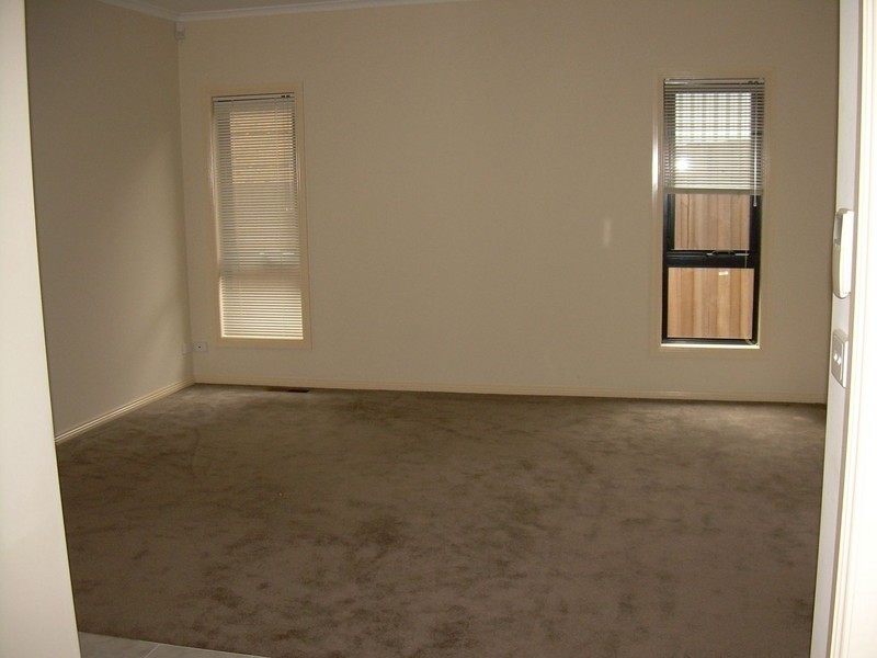 1/1 Lynden Grove, Mount Waverley VIC 3149