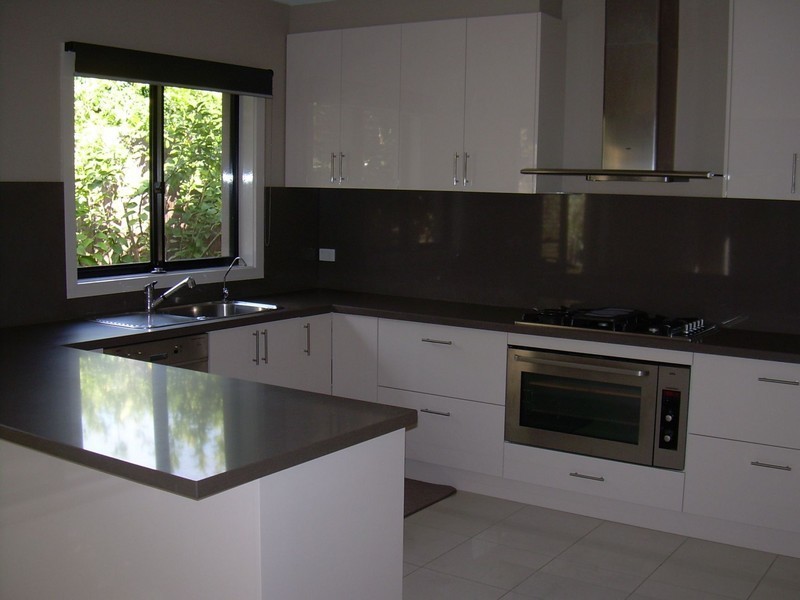 2 Papagee Lane, Box Hill North VIC 3129