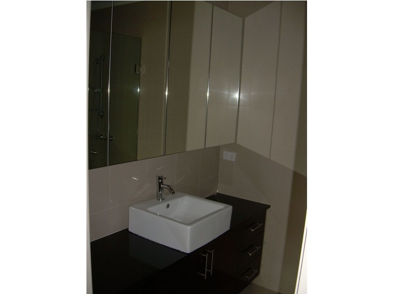 2 Papagee Lane, Box Hill North VIC 3129