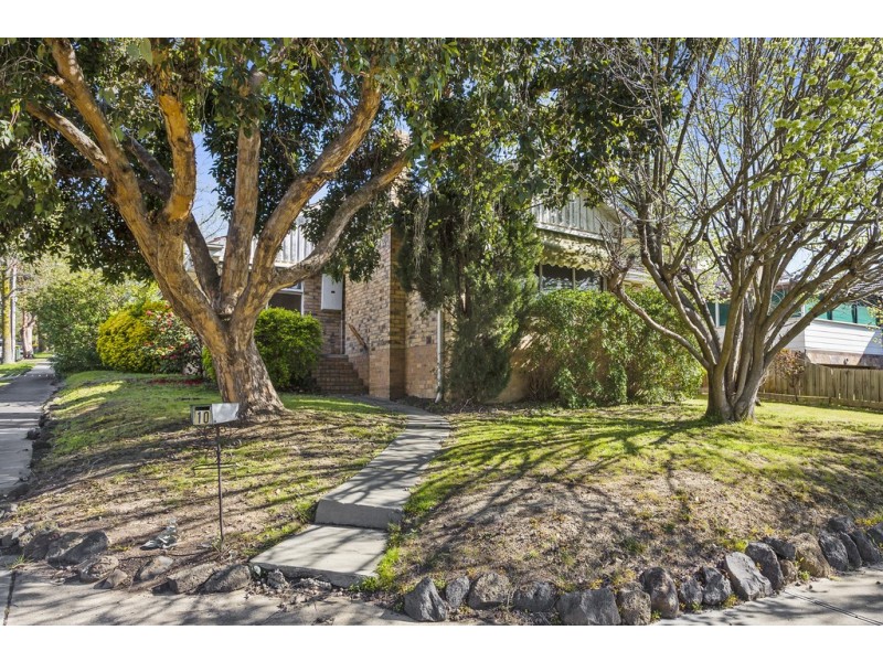 10 Valda Avenue, Mont Albert North VIC 3129