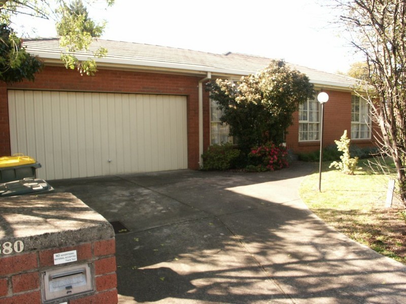 1/680 Elgar Road, Box Hill North VIC 3129