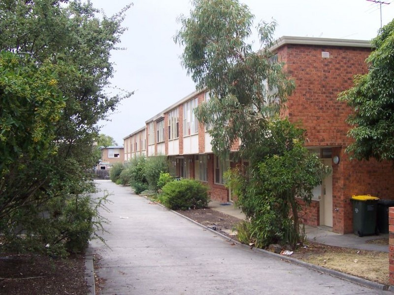 1/32 Ashted Road, Box Hill VIC 3128