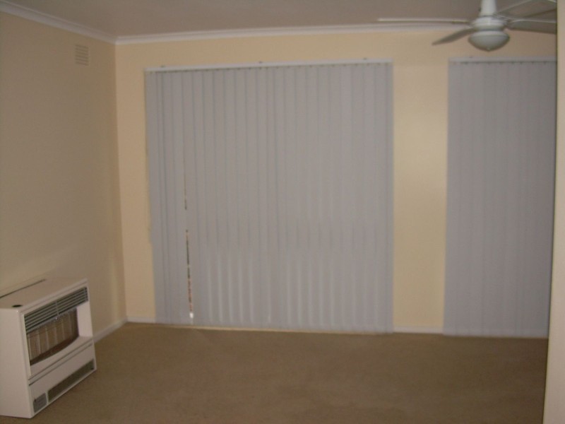 83 Eley Rd, Box Hill South VIC 3128