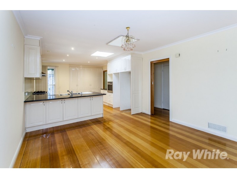4 Josephine Avenue, Mount Waverley VIC 3149