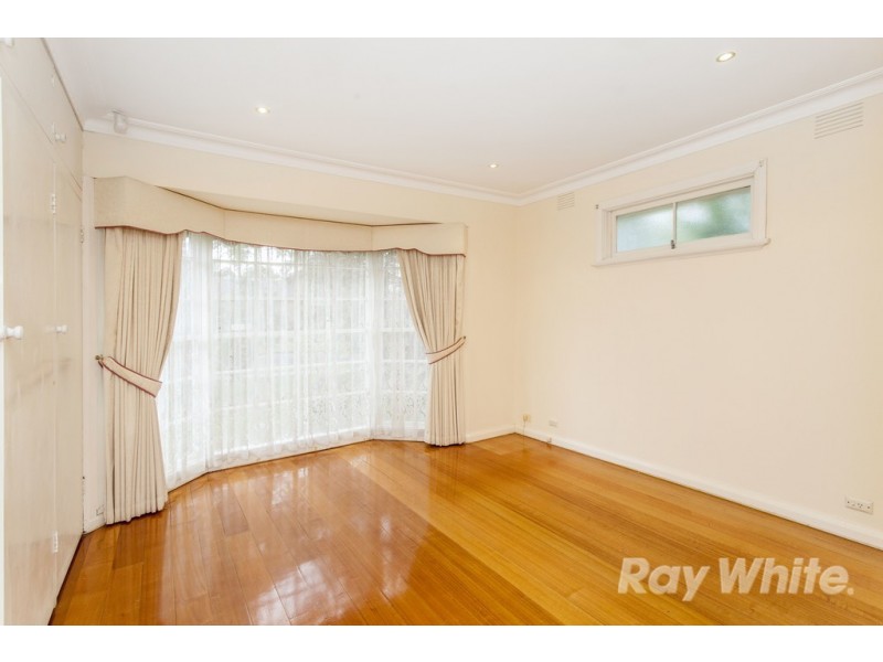 4 Josephine Avenue, Mount Waverley VIC 3149