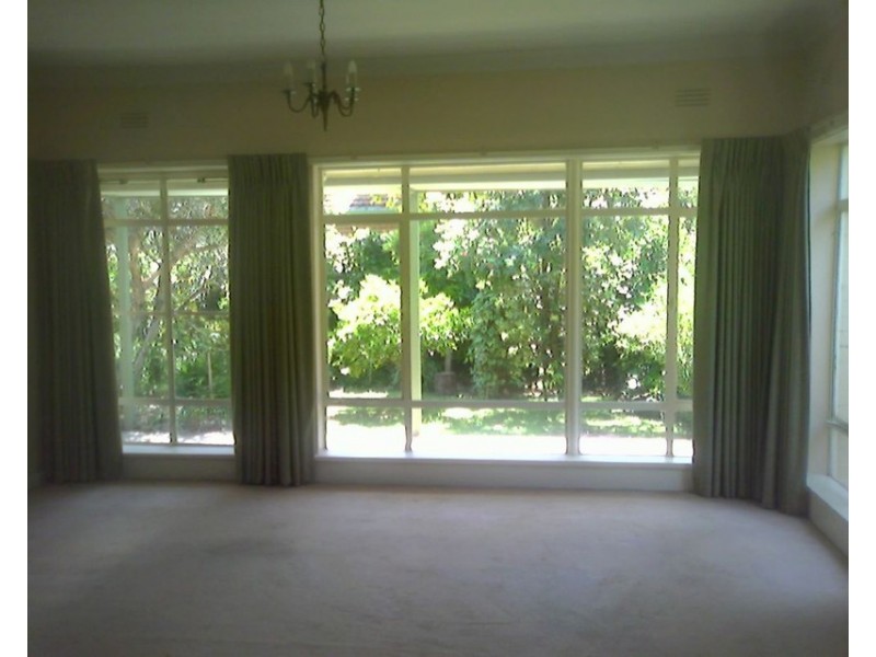 54 Wattle Valley Rd, Camberwell VIC 3124