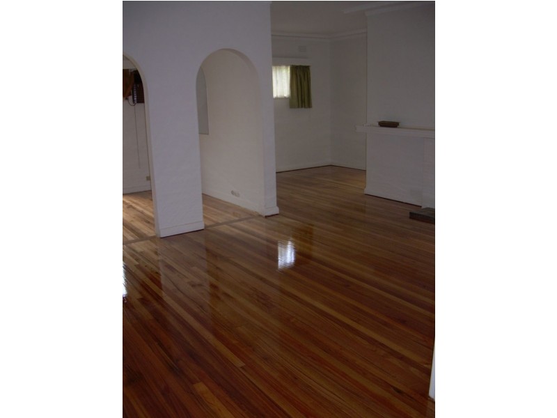 591 Elgar Rd, Mont Albert North VIC 3129