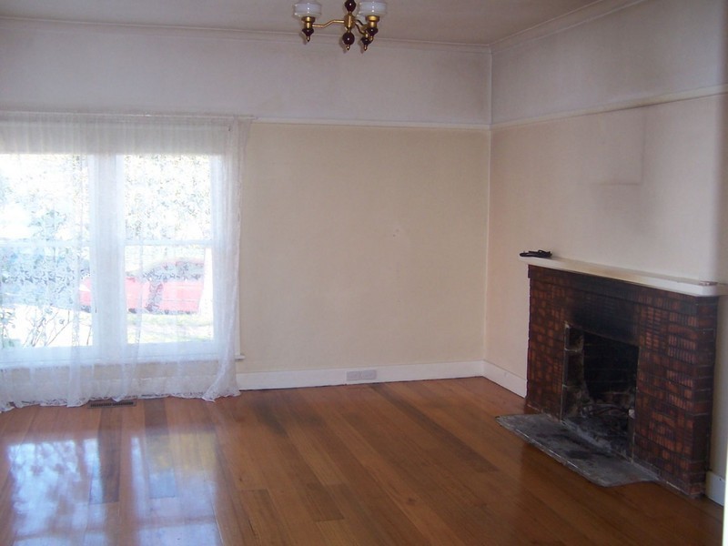 7 Hirst St, Blackburn VIC 3130