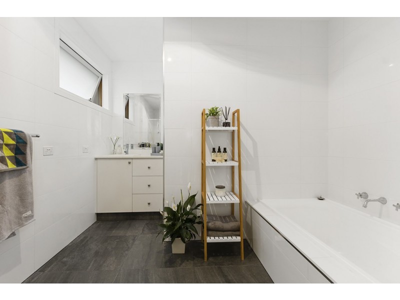 86 Leeds Street, Doncaster East VIC 3109