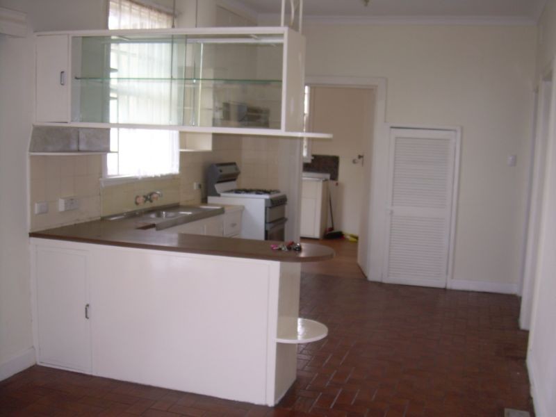 41 Station St, Burwood VIC 3125